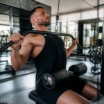 découvrez notre guide complet pour maîtriser le tirage vertical avec des astuces indispensables, étapes détaillées et conseils pratiques pour optimiser votre technique.