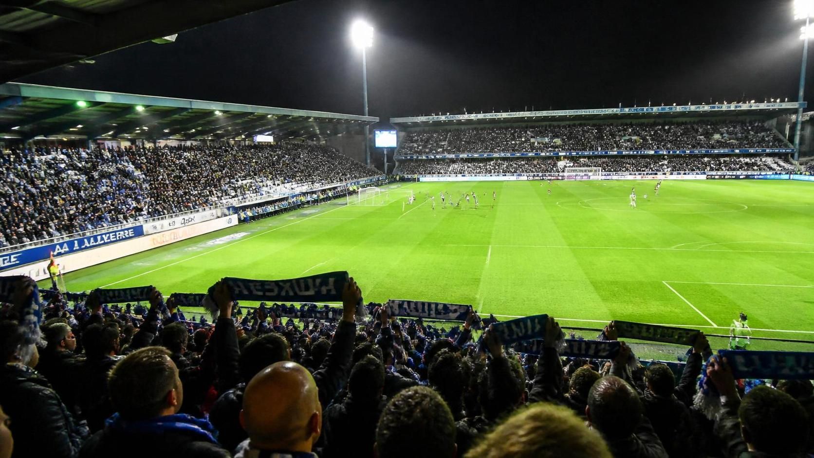 découvrez l'histoire et l'héritage du club emblématique de l'aja 1905, une équipe inoubliable qui a marqué le football français.
